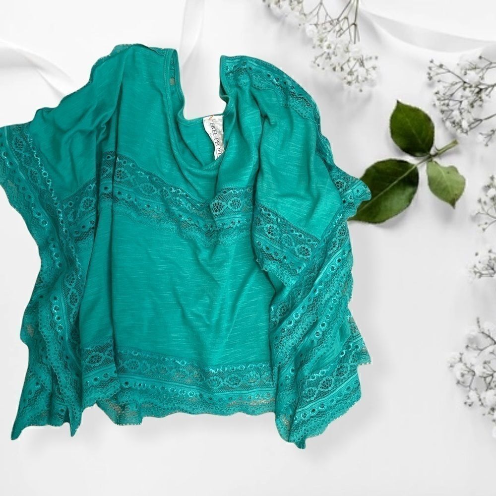 xs sea green lace inset free people crop poncho